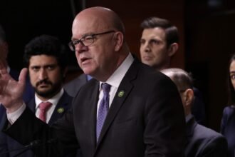 Bipartisan House Measure Seeks to Block Trump Venezuela War