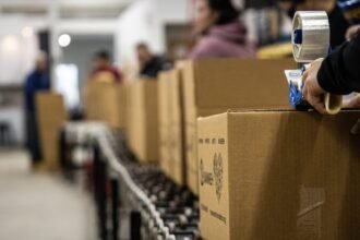 Trump Attacked Immigrant Food Aid in Minneapolis. Locals Fought Back.